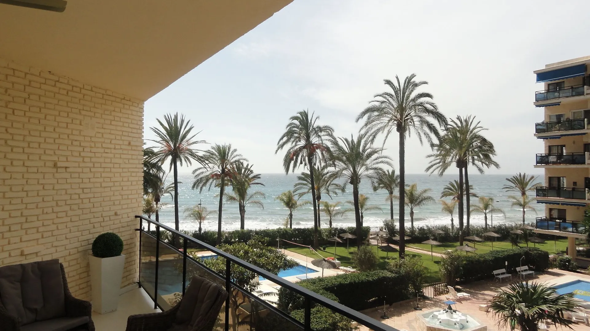 Skol Apartments Marbella location